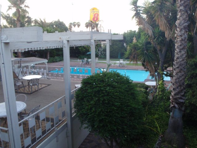 photo1.jpg