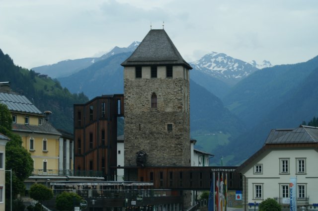 photo4.jpg