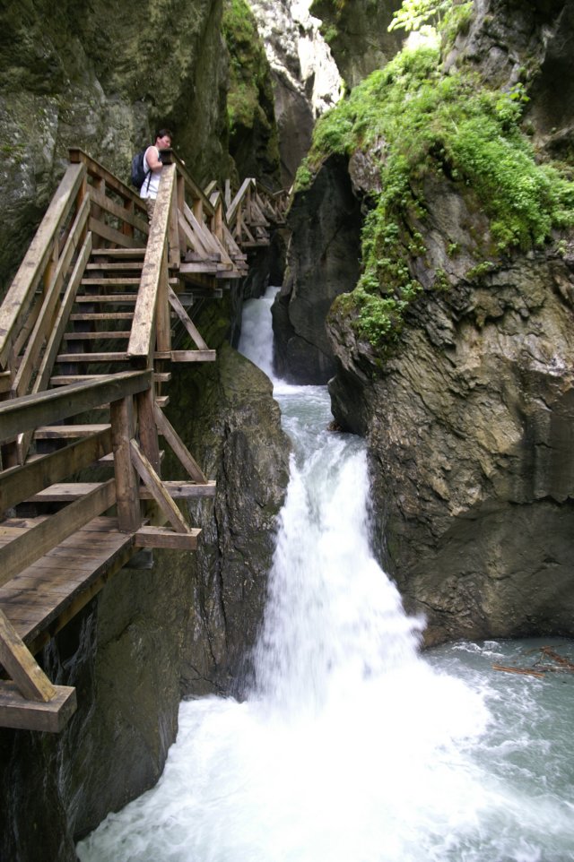 photo3.jpg
